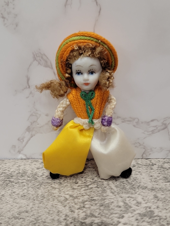 Vintage Other - Vintage porcelain & fabric mini doll